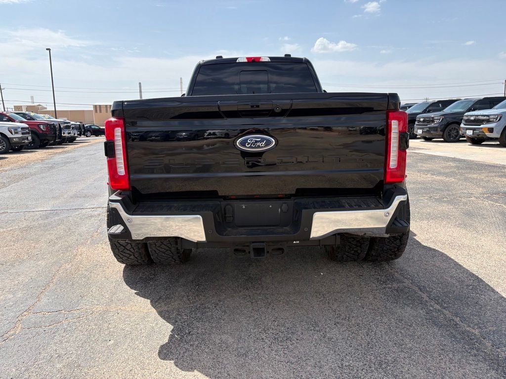 2025 Ford F-450SD Lariat DRW