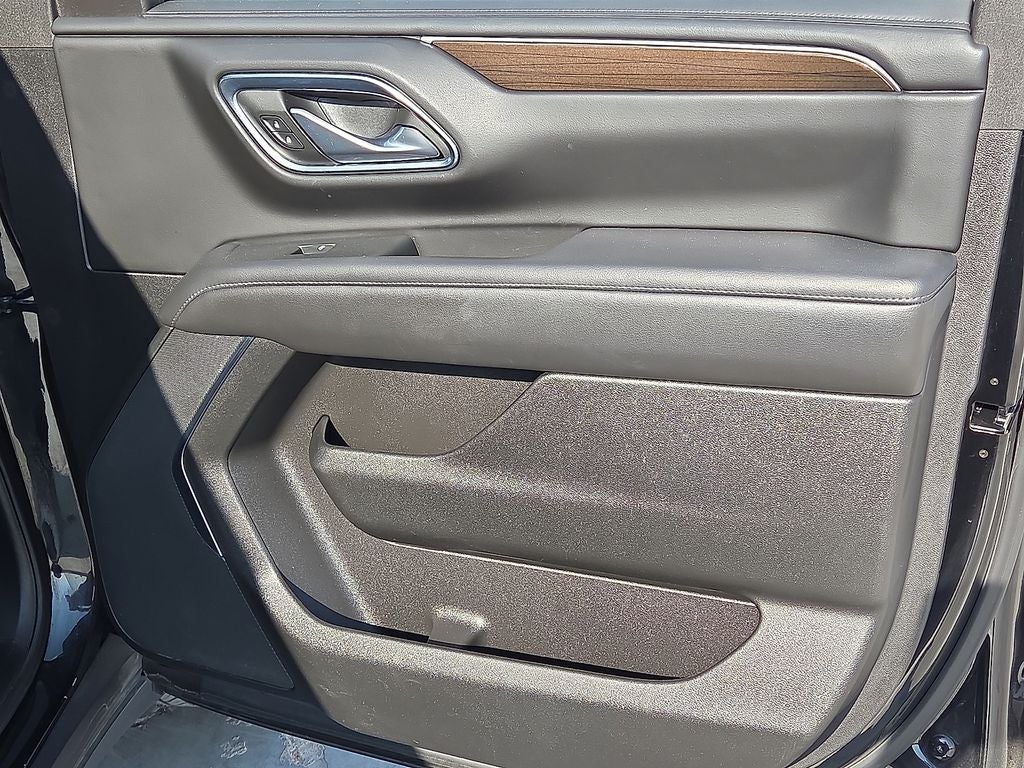 2023 GMC Yukon SLE