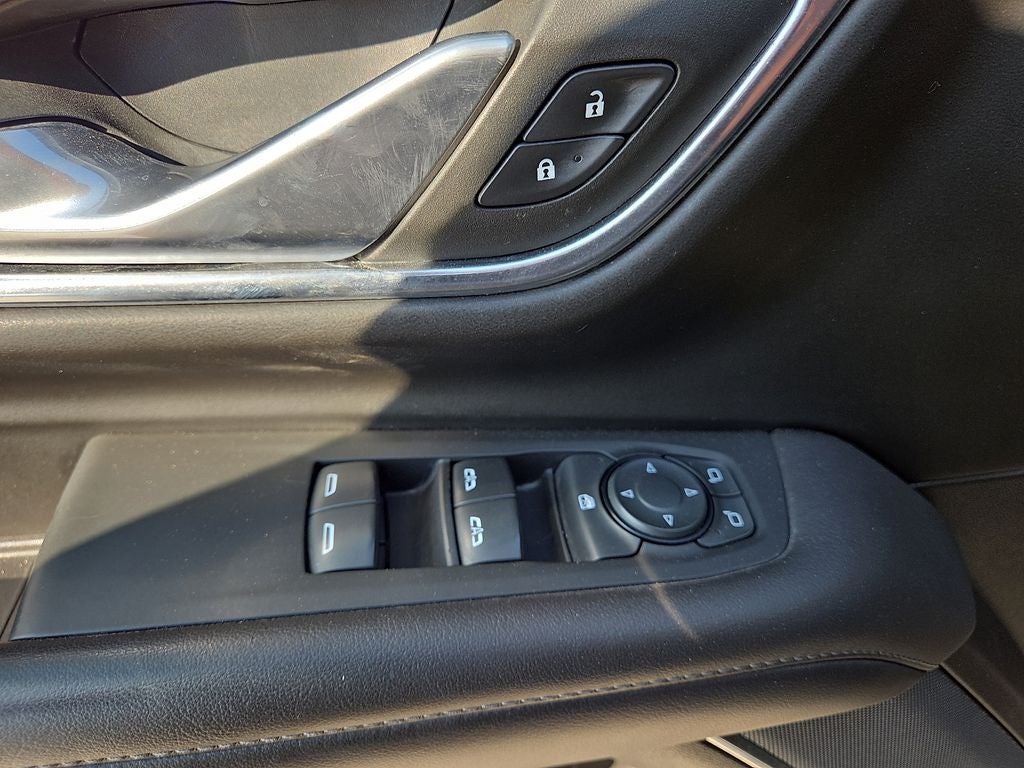 2023 GMC Yukon SLE