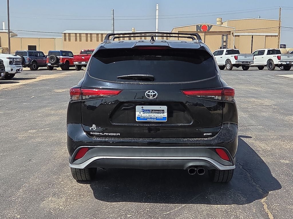 2022 Toyota Highlander XSE