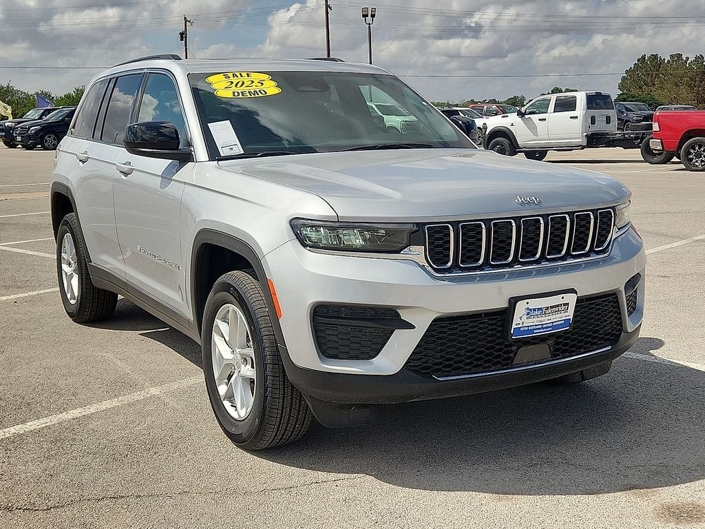 2025 Jeep Grand Cherokee Laredo X