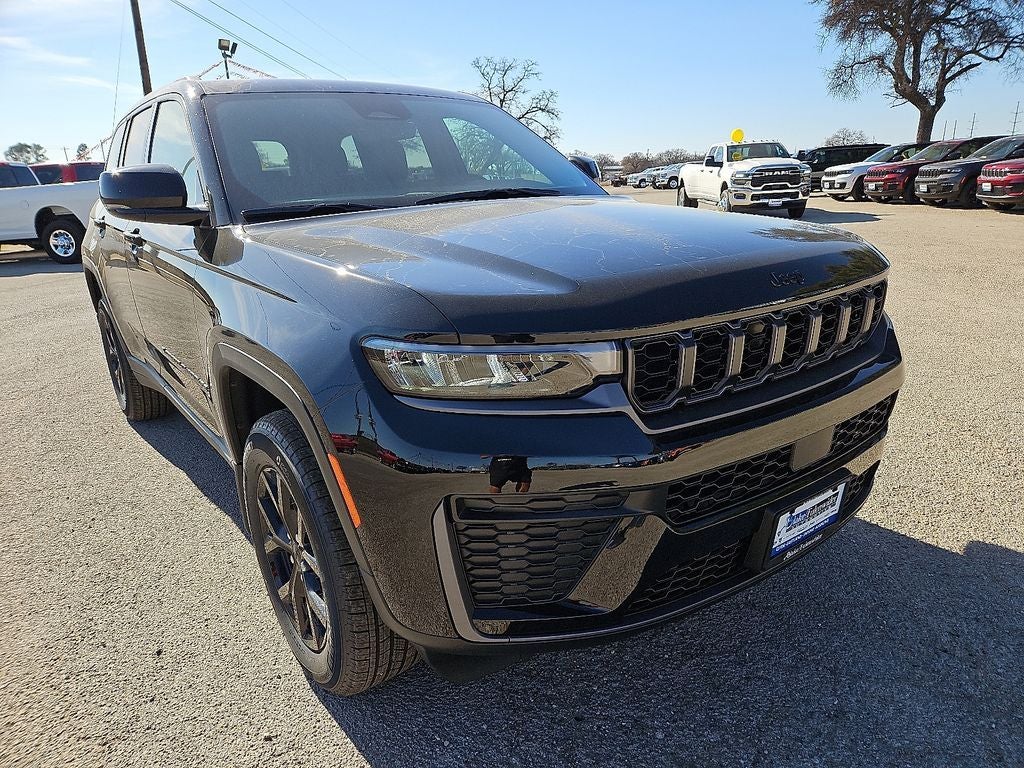 2026 Jeep Grand Cherokee GRAND CHEROKEE LAREDO ALTITUDE 4X4