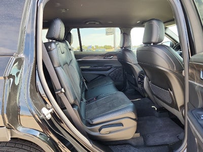 2027 Jeep Grand Cherokee GRAND CHEROKEE L LAREDO ALTITUDE 4X2