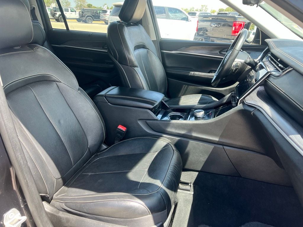 2023 Jeep Grand Cherokee L Limited 4x2