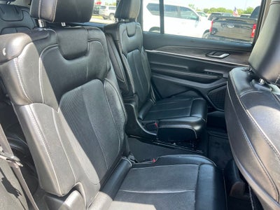 2023 Jeep Grand Cherokee L Limited 4x2