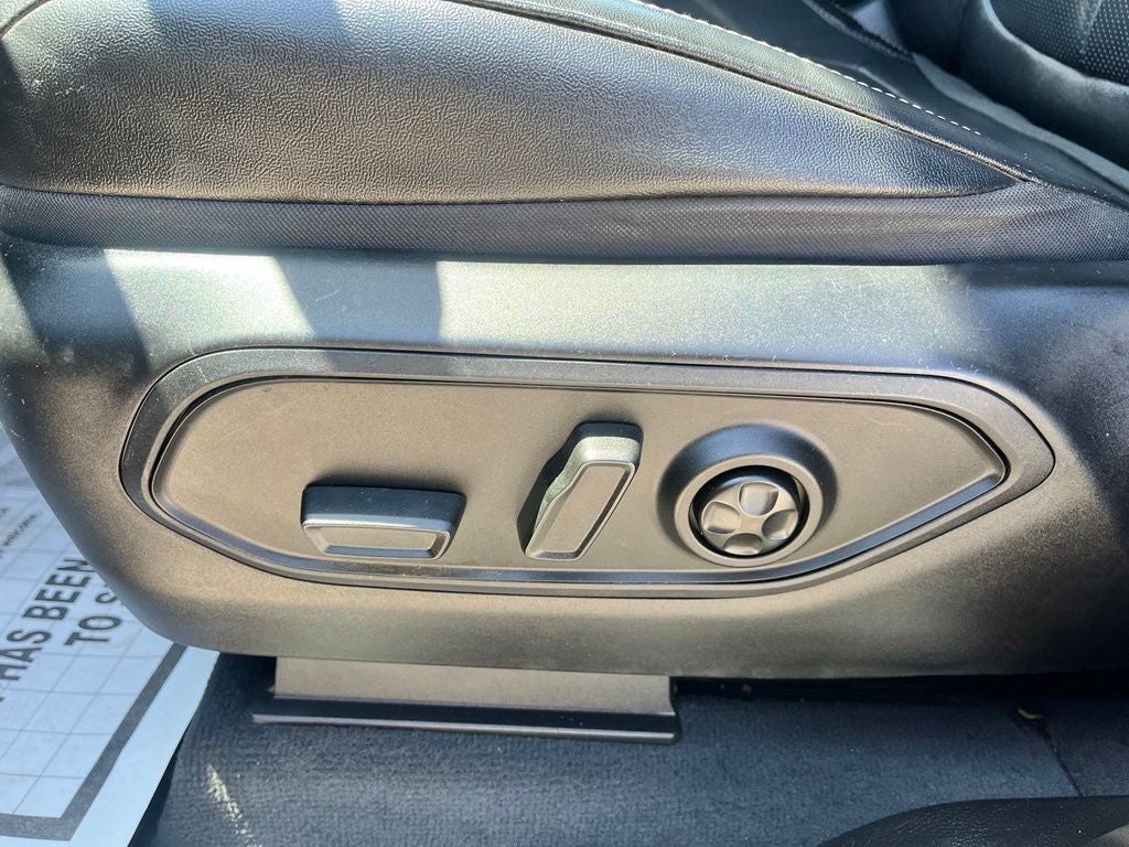 2023 Jeep Grand Cherokee L Limited 4x2