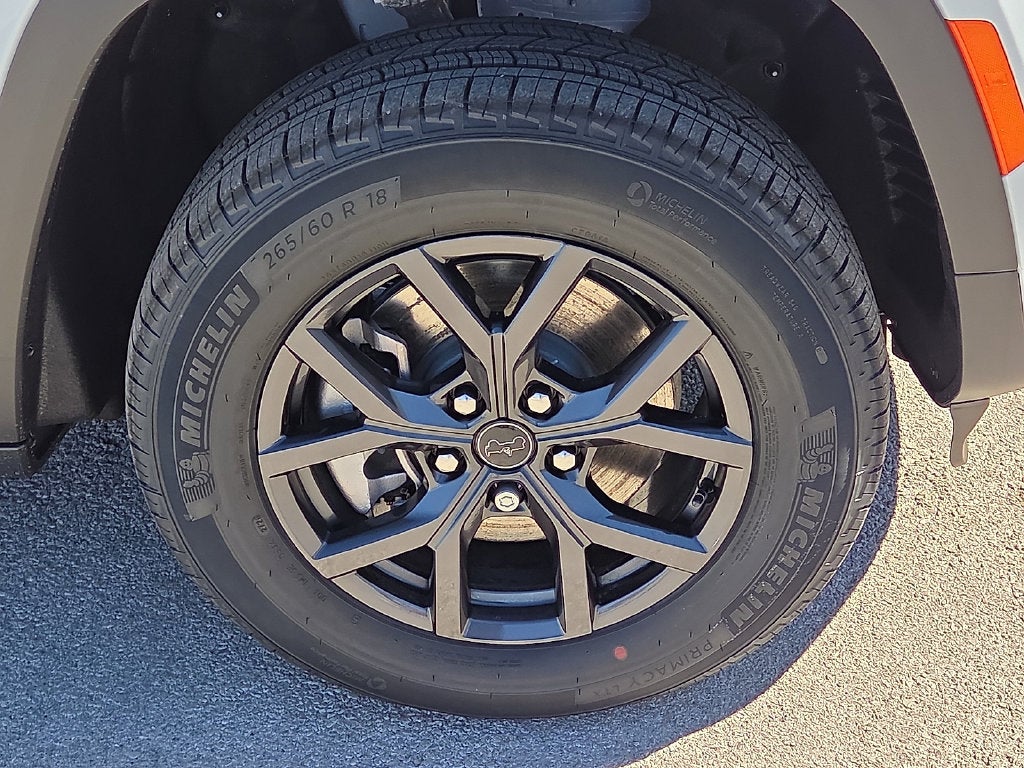 2027 Jeep Grand Cherokee GRAND CHEROKEE L LAREDO ALTITUDE 4X4