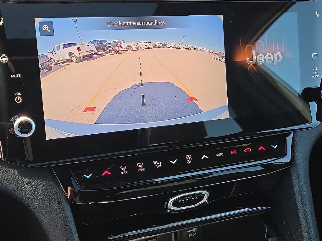 2027 Jeep Grand Cherokee GRAND CHEROKEE L LAREDO ALTITUDE 4X4