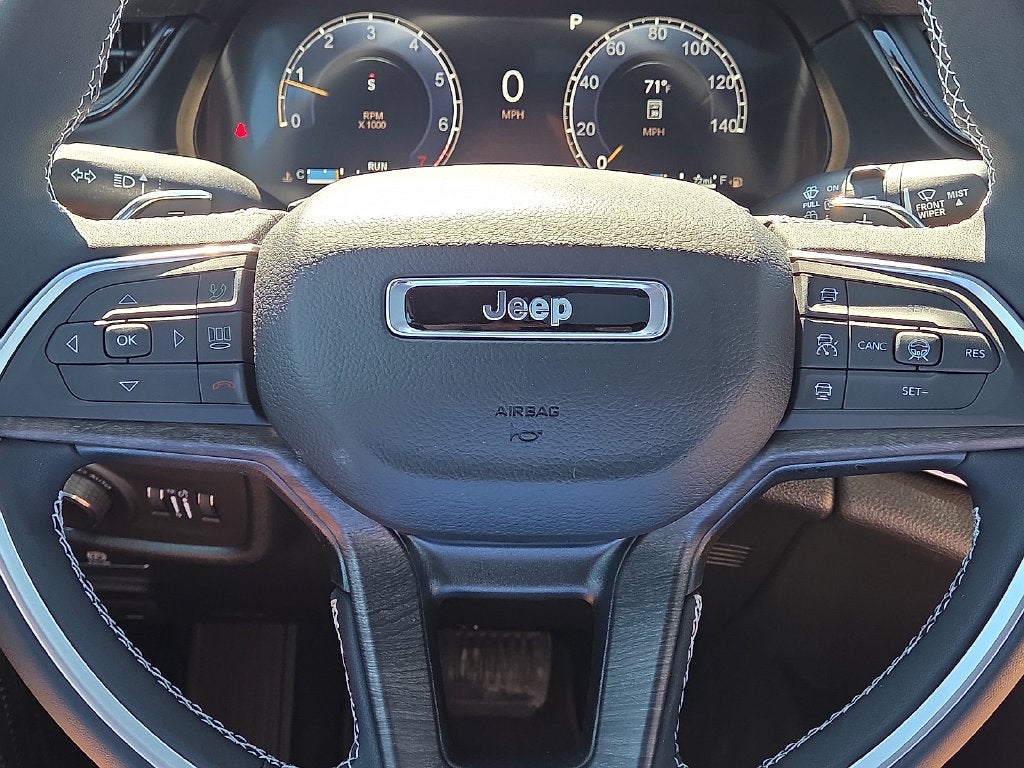 2027 Jeep Grand Cherokee GRAND CHEROKEE L LAREDO ALTITUDE 4X4