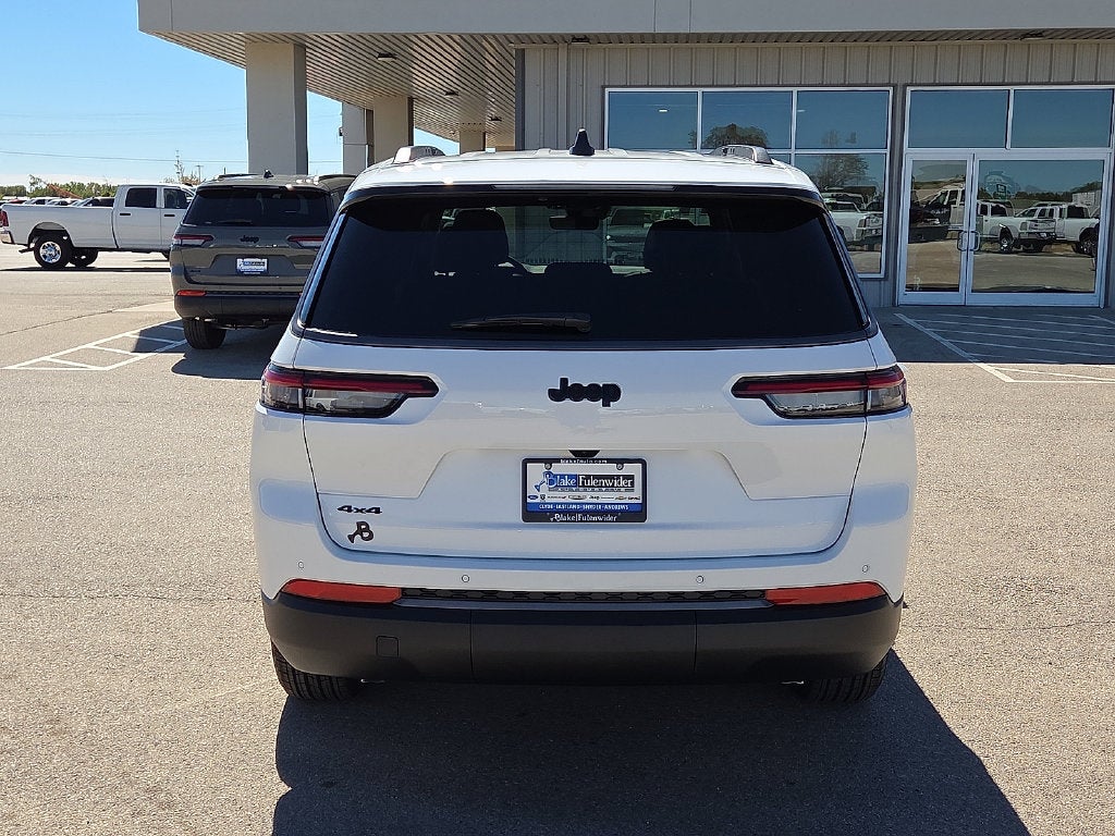 2027 Jeep Grand Cherokee GRAND CHEROKEE L LAREDO ALTITUDE 4X4
