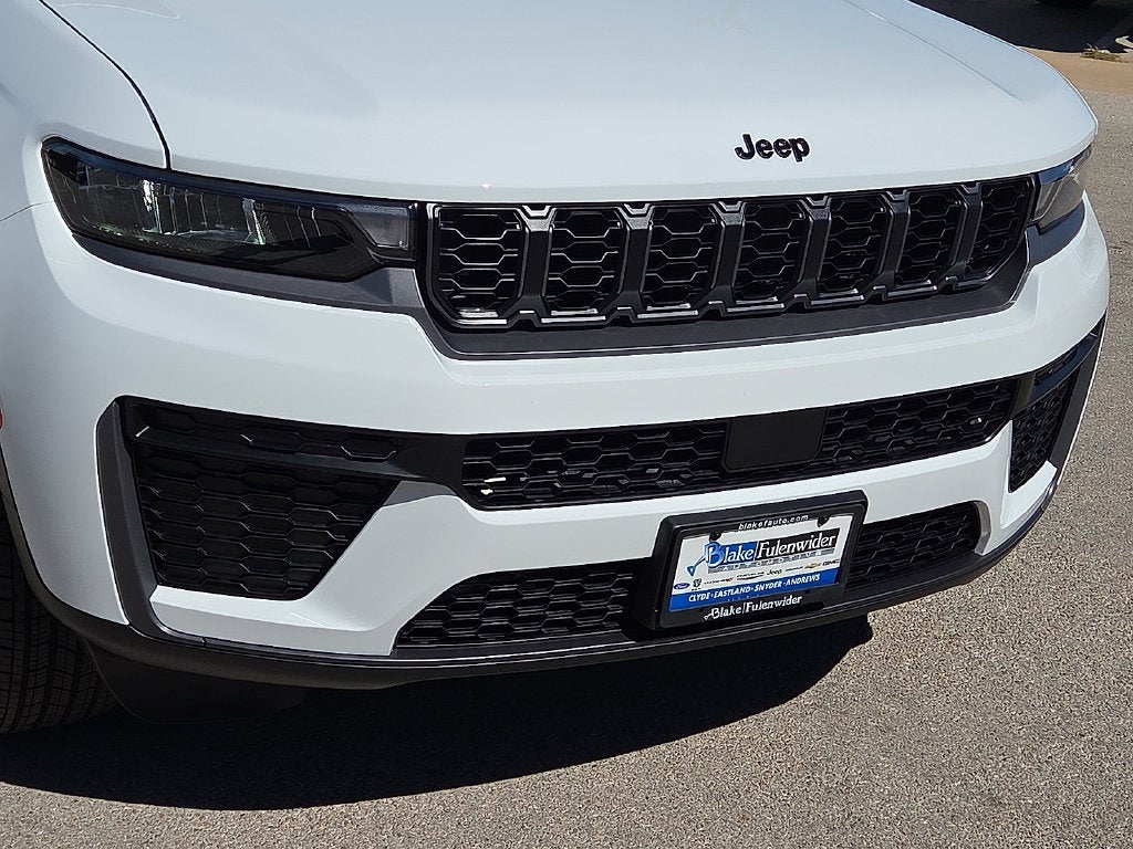 2027 Jeep Grand Cherokee GRAND CHEROKEE L LAREDO ALTITUDE 4X4