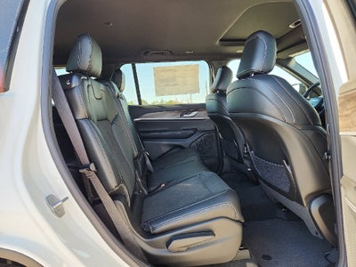 2027 Jeep Grand Cherokee GRAND CHEROKEE L LAREDO ALTITUDE 4X4