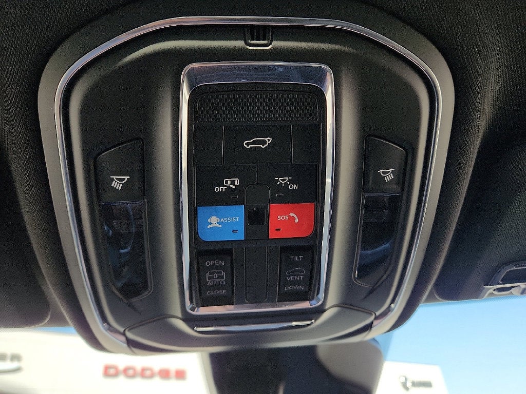 2027 Jeep Grand Cherokee GRAND CHEROKEE L LAREDO ALTITUDE 4X4