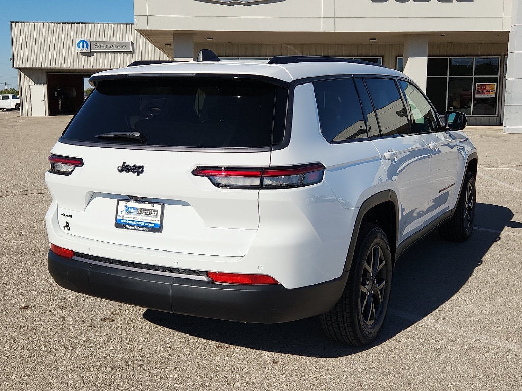 2027 Jeep Grand Cherokee GRAND CHEROKEE L LAREDO ALTITUDE 4X4