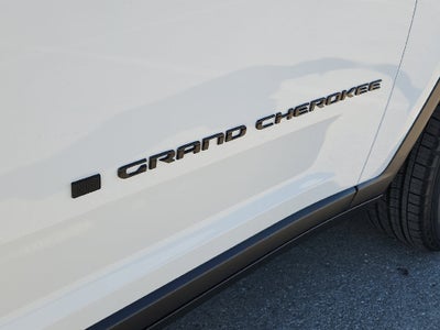 2027 Jeep Grand Cherokee GRAND CHEROKEE L LAREDO ALTITUDE 4X4