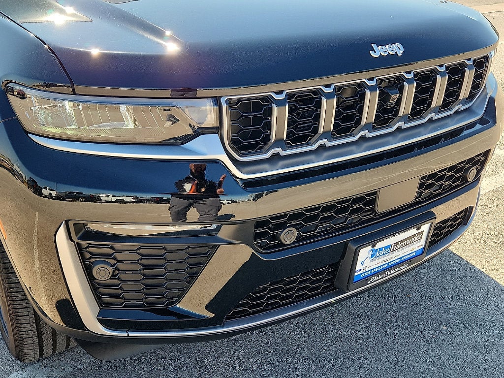 2027 Jeep Grand Cherokee GRAND CHEROKEE L LIMITED 4X4