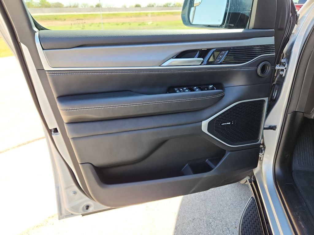 2025 Jeep Wagoneer L WAGONEER L CARBIDE 4X4