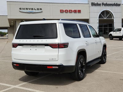 2025 Jeep Wagoneer Base