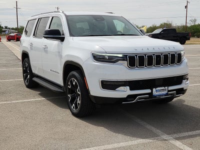 2025 Jeep Wagoneer Base