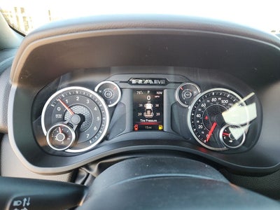 2025 RAM 1500 RAM 1500 LONE STAR CREW CAB 4X2 5'7' BOX