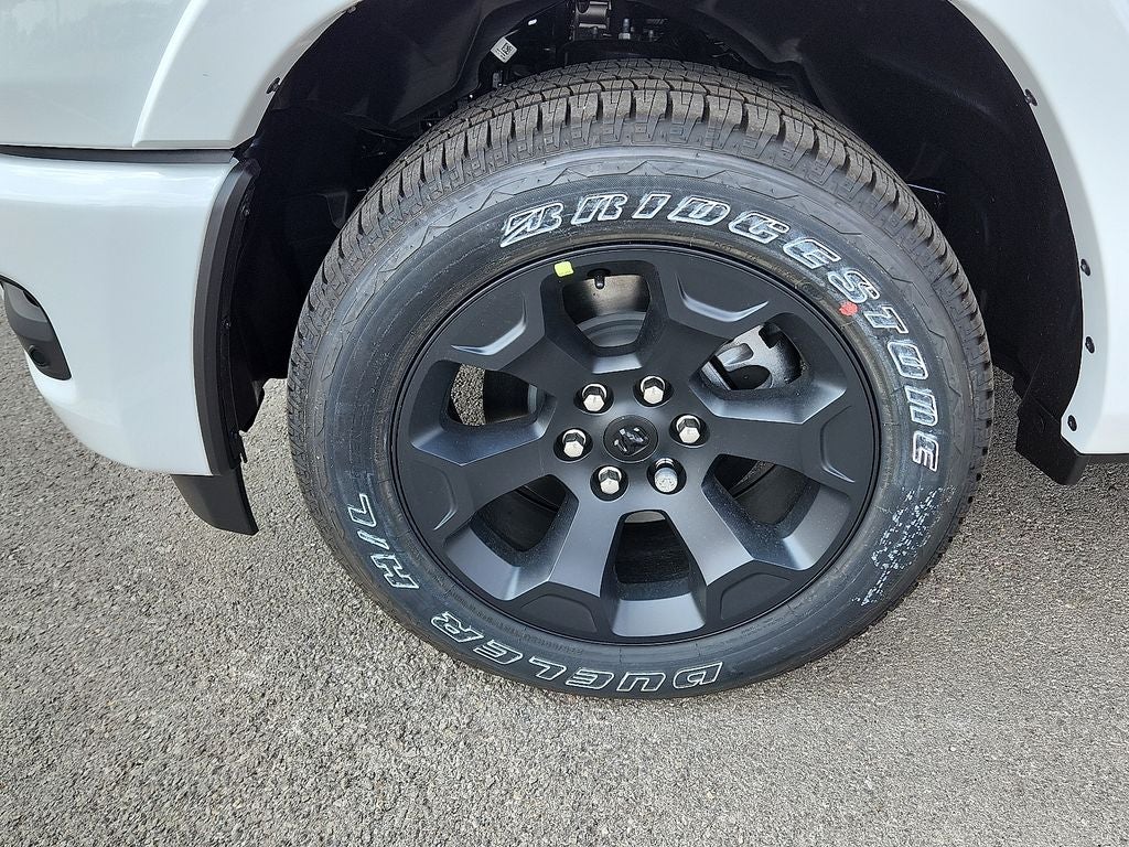 2025 RAM 1500 RAM 1500 LONE STAR CREW CAB 4X2 5'7' BOX