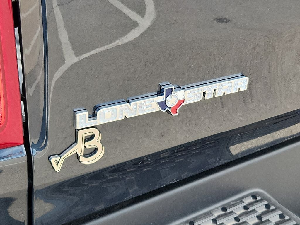 2025 RAM 1500 RAM 1500 LONE STAR CREW CAB 4X2 5'7' BOX