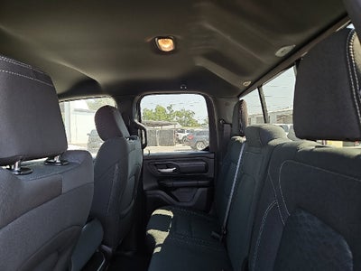 2026 RAM 1500 RAM 1500 EXPRESS QUAD CAB 4X2 6'4' BOX