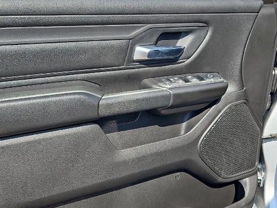 2026 RAM 1500 RAM 1500 EXPRESS QUAD CAB 4X2 6'4' BOX
