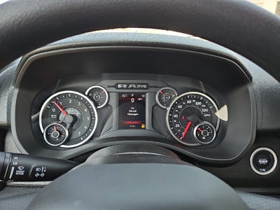 2026 RAM 1500 RAM 1500 EXPRESS QUAD CAB 4X2 6'4' BOX