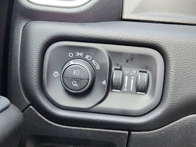 2027 RAM 1500 RAM 1500 LONE STAR CREW CAB 4X4 5'7' BOX