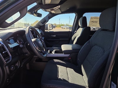 2026 RAM 1500 RAM 1500 EXPRESS CREW CAB 4X4 5'7' BOX