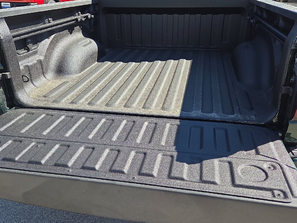 2026 RAM 1500 RAM 1500 EXPRESS CREW CAB 4X4 5'7' BOX