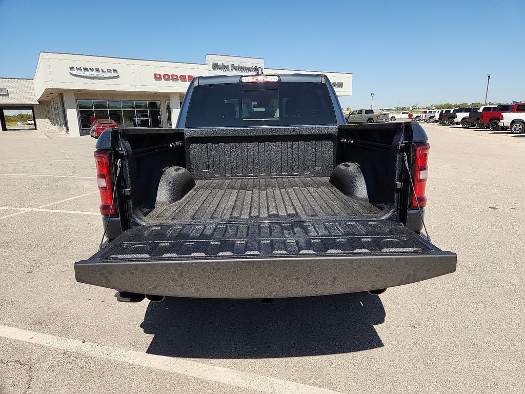 2026 RAM 1500 RAM 1500 WARLOCK CREW CAB 4X4 5'7' BOX
