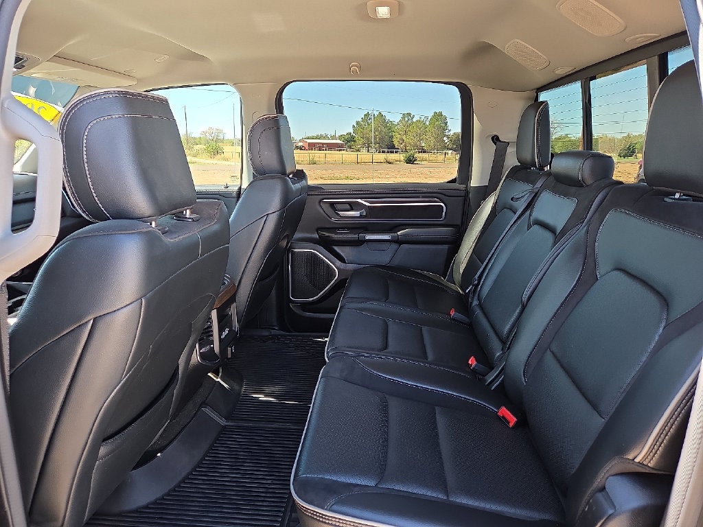 2022 RAM 1500 Laramie Crew Cab 4x4 5'7' Box