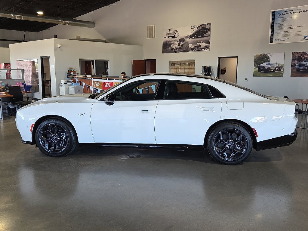 2027 Dodge Charger CHARGER R/T 4-DOOR AWD