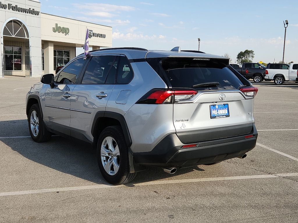2021 Toyota RAV4 XLE
