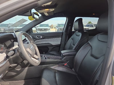 2024 Jeep Compass Latitude Lux FWD