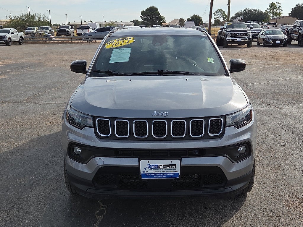 2024 Jeep Compass Latitude Lux FWD