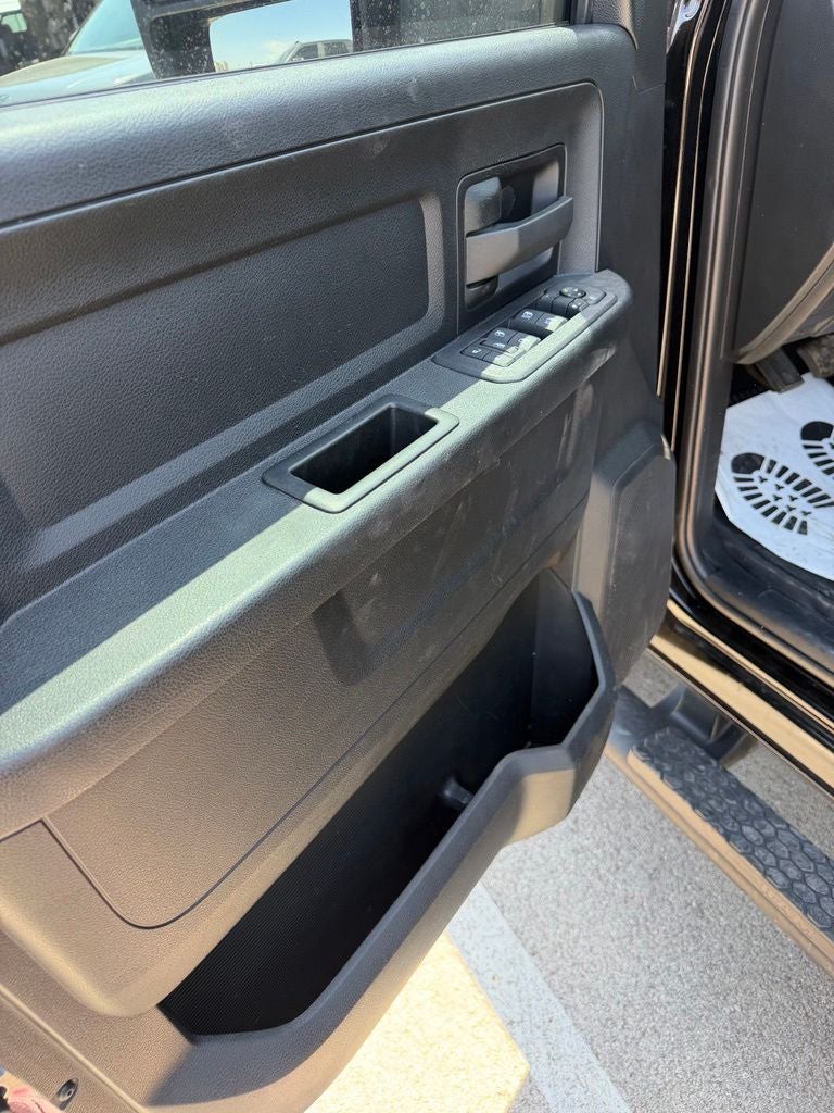 2025 RAM 3500 Tradesman Crew Cab 4x4 8' Box