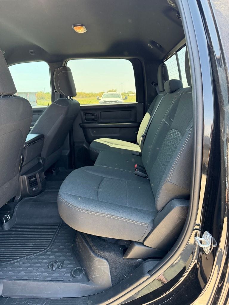 2025 RAM 3500 Tradesman Crew Cab 4x4 8' Box