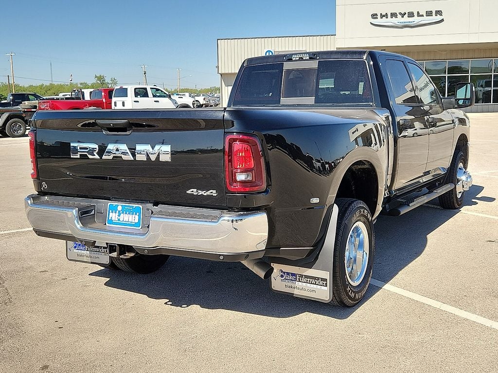 2026 RAM 3500 Tradesman Crew Cab 4x4 8' Box