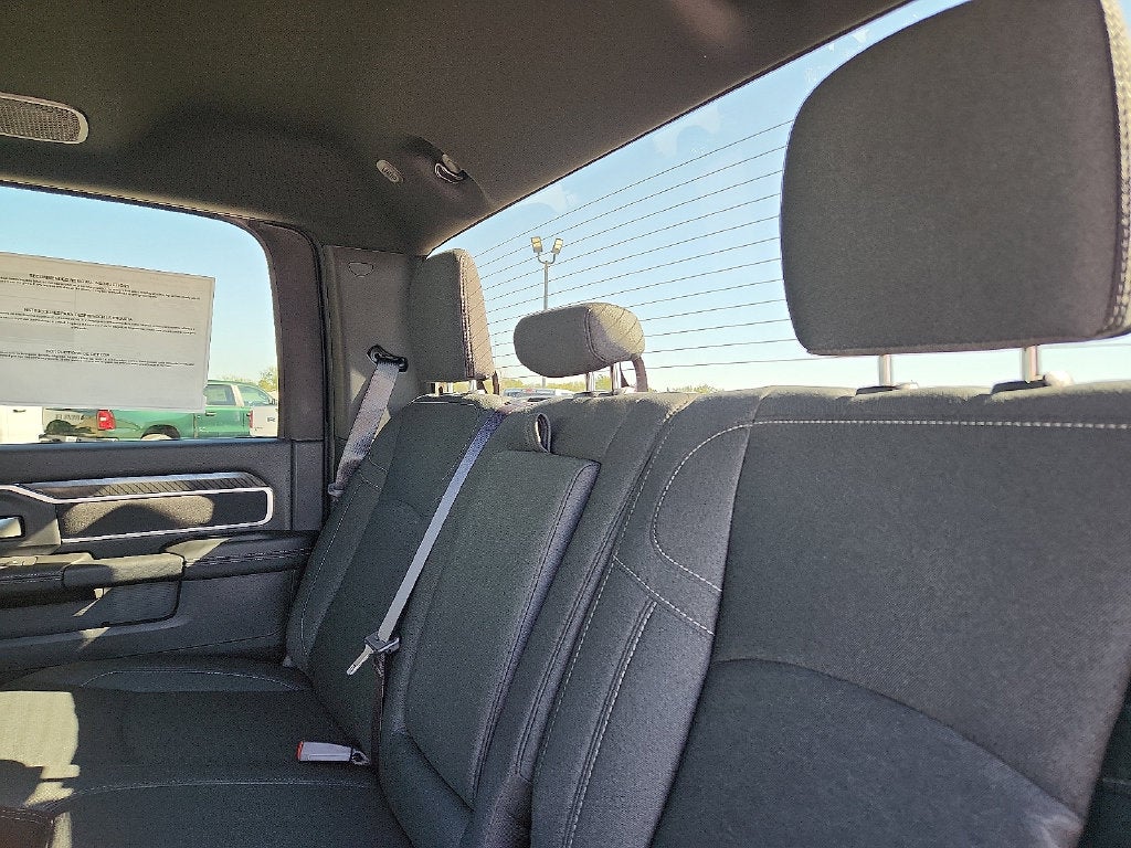 2027 RAM 3500 RAM 3500 LONE STAR CREW CAB 4X4 8' BOX