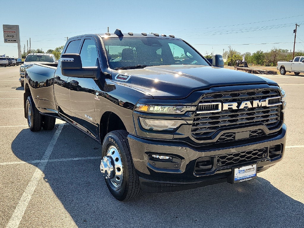 2027 RAM 3500 RAM 3500 LONE STAR CREW CAB 4X4 8' BOX