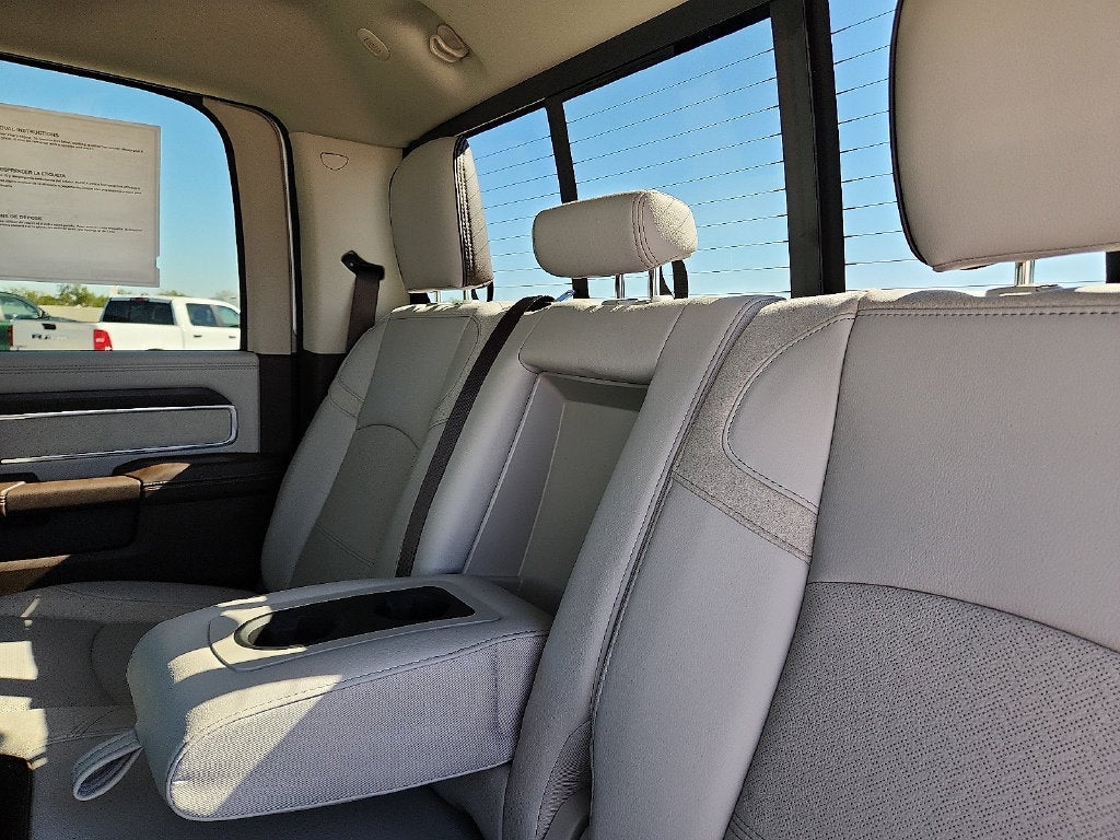 2027 RAM 3500 RAM 3500 LARAMIE CREW CAB 4X4 8' BOX