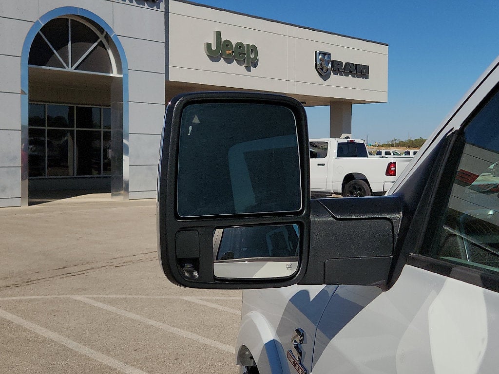2027 RAM 3500 RAM 3500 LARAMIE CREW CAB 4X4 8' BOX