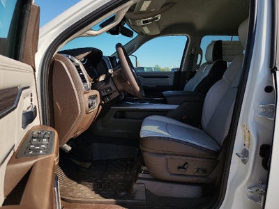2027 RAM 3500 RAM 3500 LARAMIE CREW CAB 4X4 8' BOX