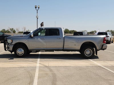 2024 RAM 3500 Laramie Crew Cab 4x4 8' Box