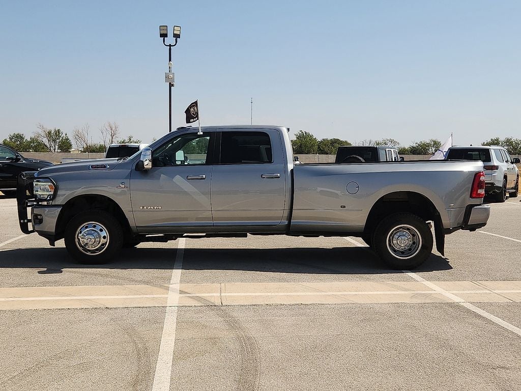 2024 RAM 3500 Laramie Crew Cab 4x4 8' Box
