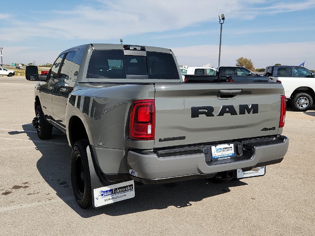 2027 RAM Ram 3500 RAM 3500 LARAMIE MEGA CAB 4X4 6'4' BOX