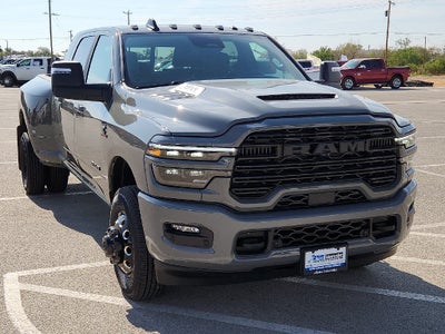 2027 RAM Ram 3500 RAM 3500 LARAMIE MEGA CAB 4X4 6'4' BOX